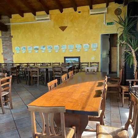 La Ca' Rivergaro Di Albasi Renzo Farm stay *