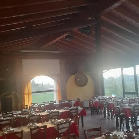 La Ca' Rivergaro Di Albasi Renzo * Bicchignano