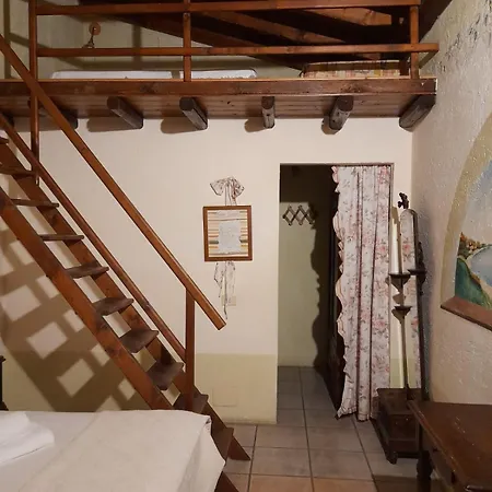 La Ca' Rivergaro Di Albasi Renzo Farm stay